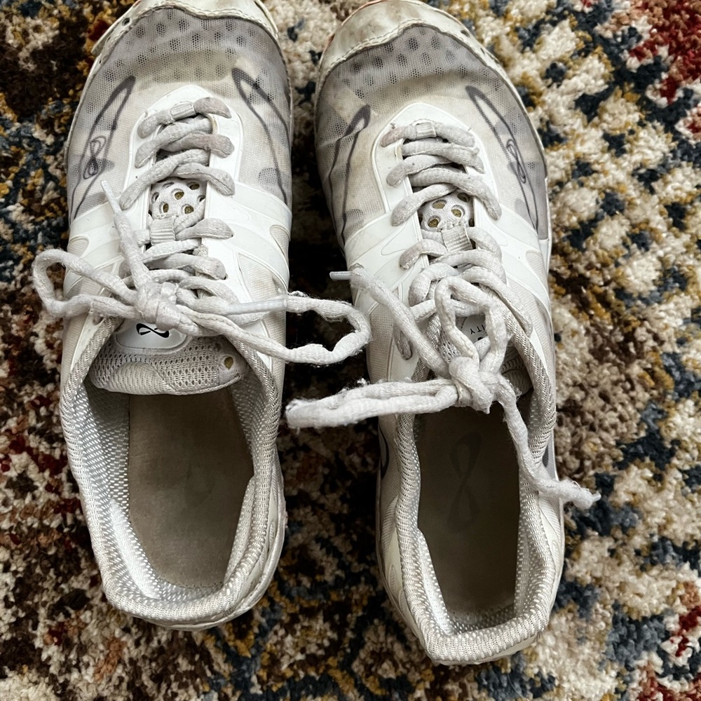 Nfinity cheer shoes